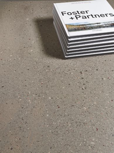 Billede af Overcome Grey 60x60 cm (RM - Mat)