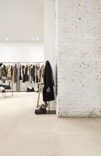 Billede af Overcome White 60x60 cm (LLL - Højglanspoleret)