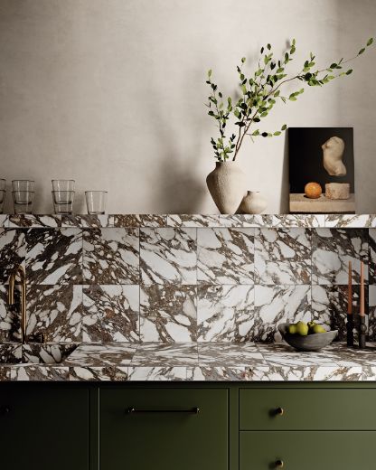 Billede af Classic Calacatta Viola 30x30 cm